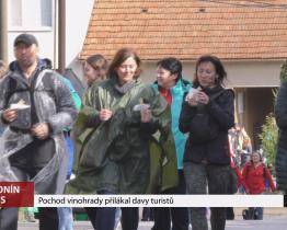 Pochod vinohrady přilákal davy turistů