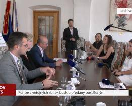 Peníze z veřejných sbírek budou předány postiženým