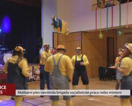 Maškarní ples navštívila brigáda socialistické práce nebo mimoni