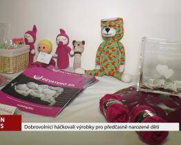 Dobrovolníci háčkovali výrobky pro předčasně narozené děti