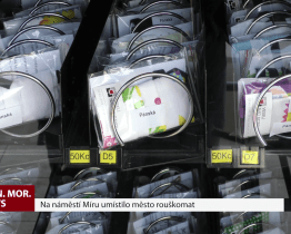 Na náměstí Míru umístilo město rouškomat