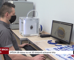 SPŠOA UB tiskne na své 3D tiskárně ochranné štíty