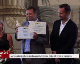Uherské Hradiště získalo keramickou popelnici za nejlepší třídění odpadu