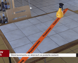 Šíření koronaviru ve sklárnách se podařilo zastavit