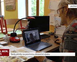 Školy přešly na povinnou distanční výuku