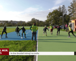 In-line bruslaři trénují na oválu