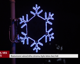 Rozsvícení vánočního stromu bylo letos bez lidí