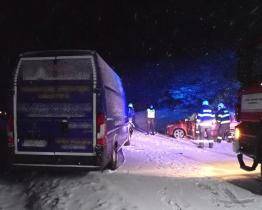 U motorestu Rasová se srazil osobní automobil s dodávkou