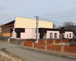 Přístavbu sportovní haly Na Lapači čeká demolice