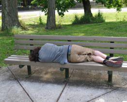 V Otrokovicích se množí případy nevhodného chování na veřejnosti