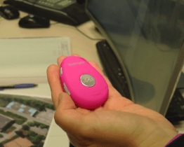 Vsetínská radnice zavádí do provozu SOS tlačítka pro seniory