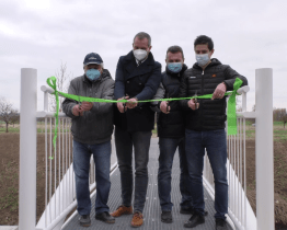 Nová lávka už slouží zahrádkářům