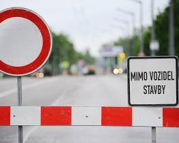 Výstavba křižovatky na čtyři měsíce uzavře ulice Vodní, Trávník a Bartošova