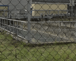 Vyšetřování viníka zodpovědného za znečištění řeky Bečvy