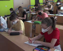 Fotku z končícího školního roku si za rámeček nedají