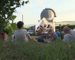 Slunovrat přivítala na hvězdárně skvělá muzika