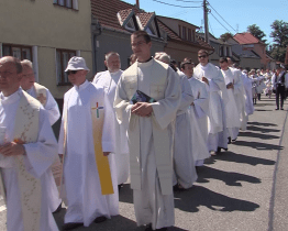 Náměstí Velké Moravy se stalo dějištěm primiční mše svaté