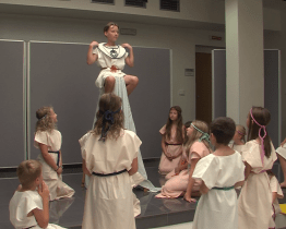 Mladí adepti herectví se vypravili za Starými pověstmi českými