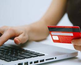 Podvodníci lákají na levné zboží na internetu