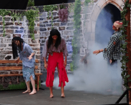 Pod kaštany řádili duchové