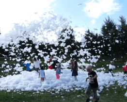 Dětem z obcí postižených tornádem splnili přání