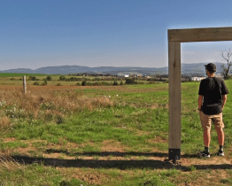Turisté vstoupí třemi branami přímo do Bílých Karpat