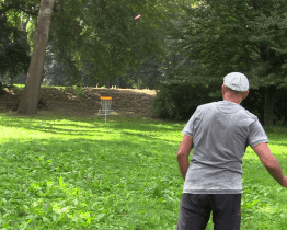 Výsledkem participativního rozpočtu je diskgolfové hřiště