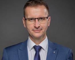 Hejtman Radim Holiš se vzdá poslaneckého mandátu