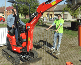 SOŠG stavěla budoucnost a objevovala zašlou krásu řemesla 