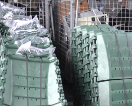 Technické služby dávají kompostéry zdarma