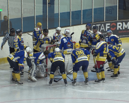 Legendy ze Zlína vyhrály utkání 80 let hokeje v Uherském Brodě