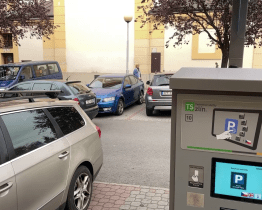 Za parkování v centru Zlína si řidiči od listopadu připlatí