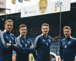 Zlínští fotbalisté si nechají narůst knír 
