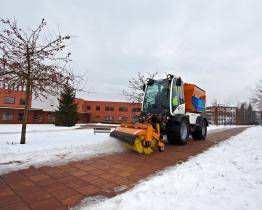 Zima se hlásí o slovo, technické služby už jsou v pohotovosti