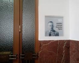 Zasedací místnosti na radnici budou pojmenovány po významných zlínských osobnostech 