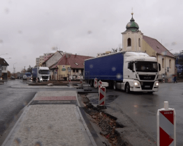 Uzavírka silnice potrvá do konce listopadu