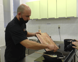 Studenti natočili pro americkou TV tradiční moravské recepty