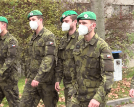 V nemocnici pomáhají hasiči i vojáci