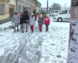 Ostrožskou Novou Vsí vedla Mikulášská stezka