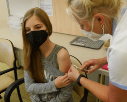 Uherskohradišťská nemocnice už očkuje děti od 5 do 11 let