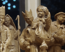 Vánoční výzdoba láká k večerním procházkám městem