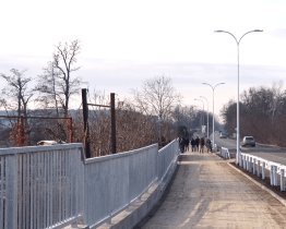 Lidem se otevřely nové ulice i lávka s cyklostezkou