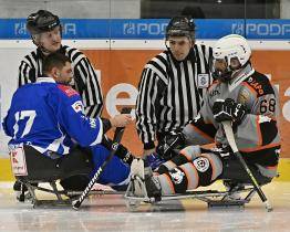 Bez finále. Sledge hokejisté Zlína trápili "Ovečkina", potřebný bod nezískali 