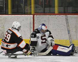 Sledge hokejisté zakončili základní část výhrou nad Spartou, budou hrát o bronz