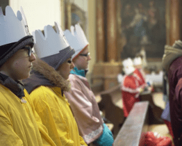 Do ulic vyrazili po roční pauze koledníci s Tříkrálovou sbírkou