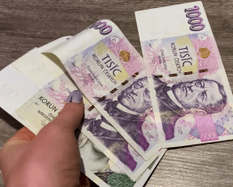 Podvodník z důvěřivé ženy vylákal přes tři sta tisíc korun. Chtěla investovat do bitcoinů