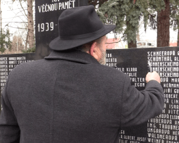 Vedení radnice zavzpomínalo na oběti holocaustu