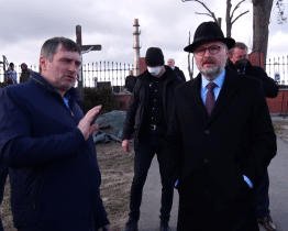 Premiér Petr Fiala navštívil obce zasažené tornádem