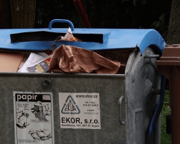 Lidé vyplňovali dotazník o třídění odpadů