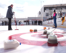 Kluziště hostilo curlingový turnaj